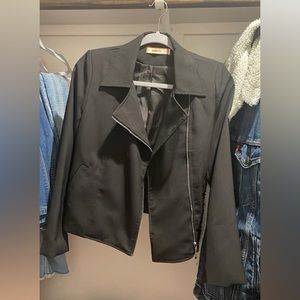 Slightly worn Black blazer jacket with pockets